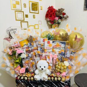 Elegant Anniversary Gifts | Gift Delivery in Sheikhupura