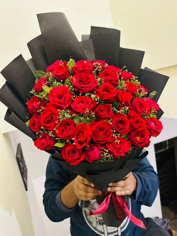 Same-Day New Year Gifts | Cake & Gift Delivery In Peshawar