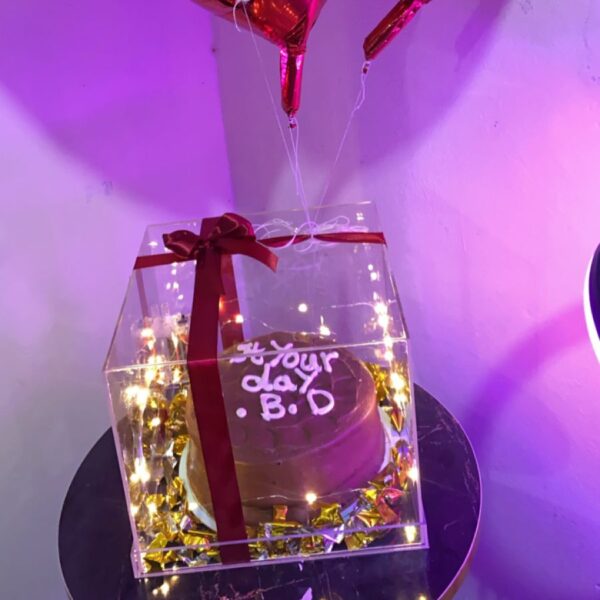 Layers Cake with Acrylic Box