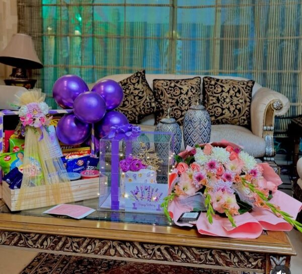 Mother's Day Surprised GIft Hamper
