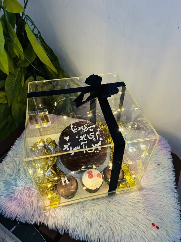 Cake & Cup Cake In Acrylic Box