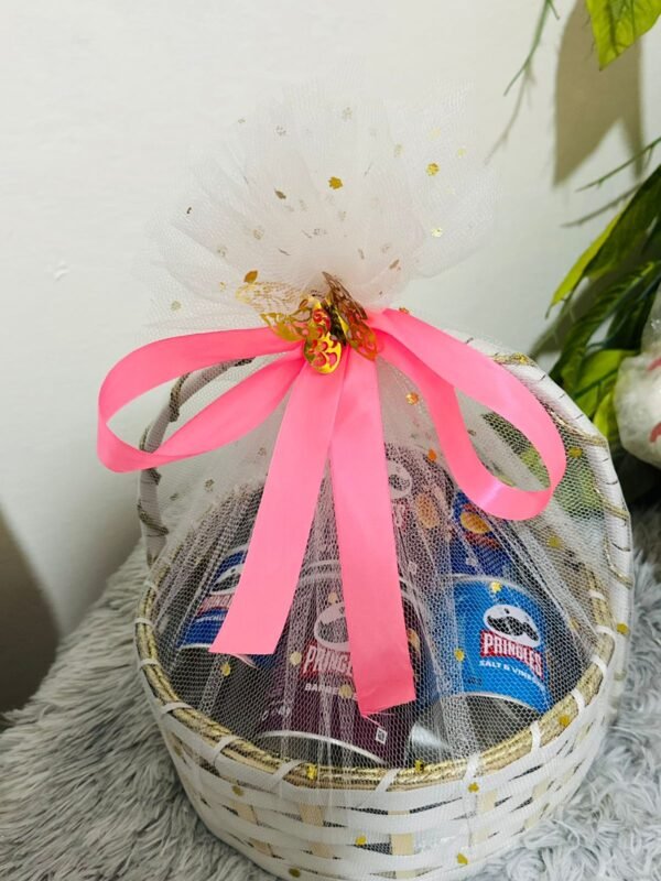 Pringle Basket For Girlfriend and Wife
